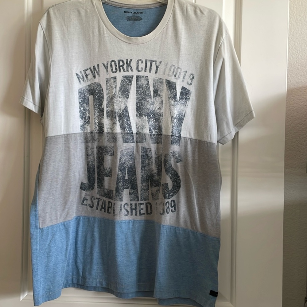 DKNY short sleeve shirt size large